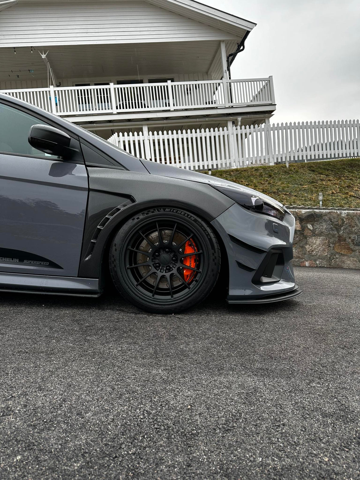 Ford Focus ST / RS Mk3 carbon fibre vented fenders
