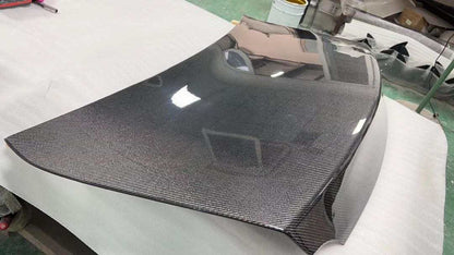 Nissan GTR R35 OEM-Style carbon fibre boot lid – view 2