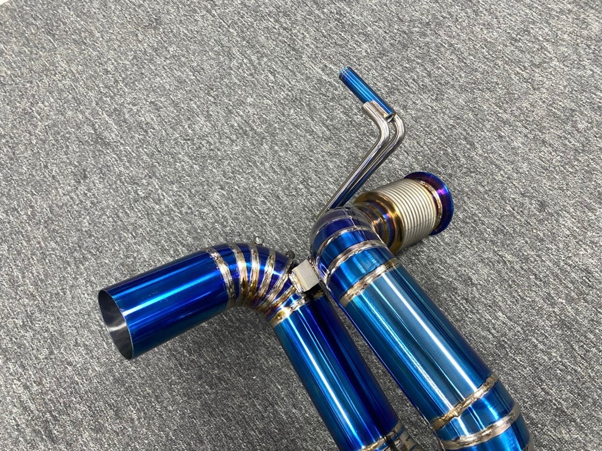 Lamborghini Huracán EVO / STO titanium race exhaust – view 4