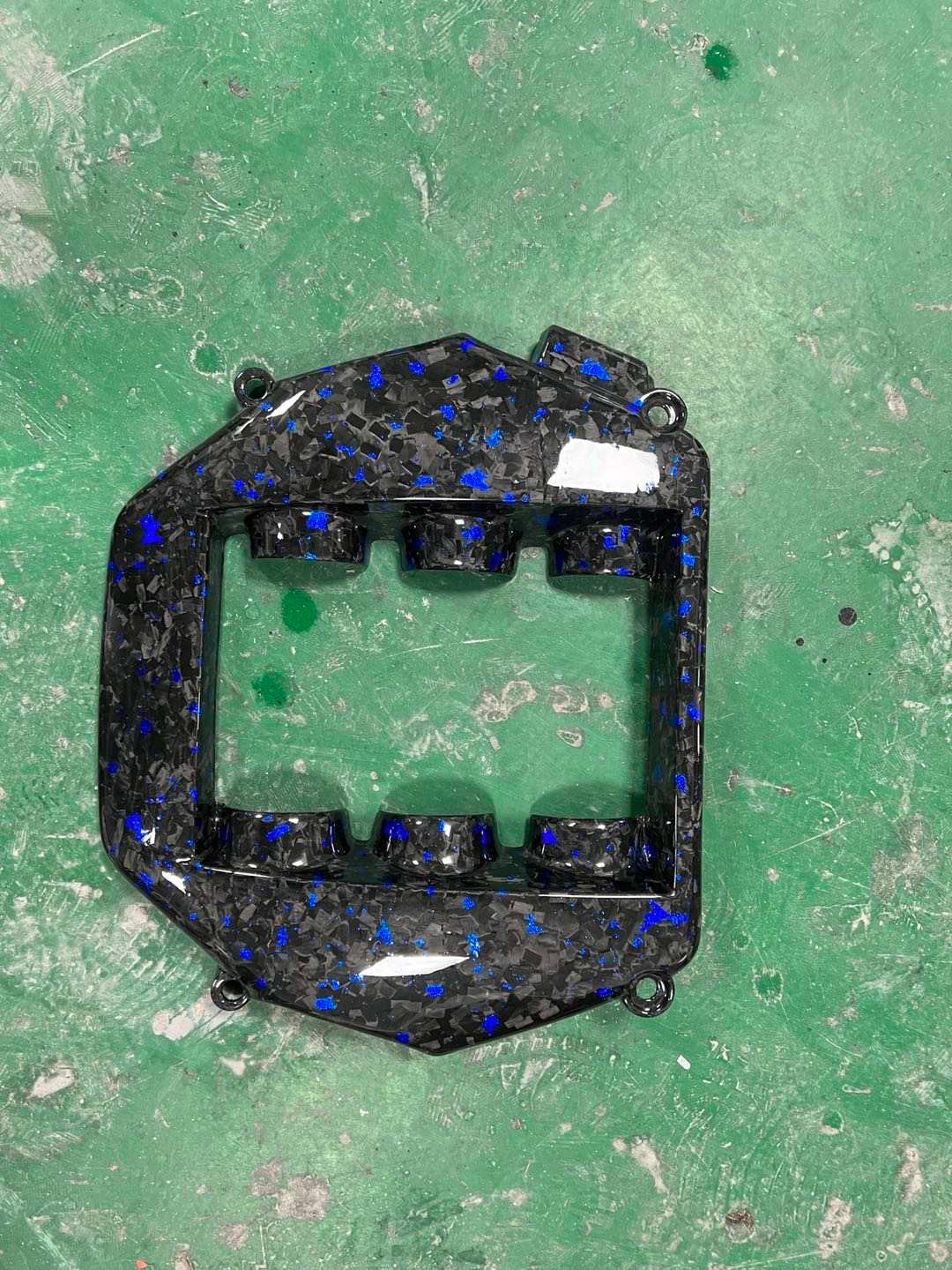 Nissan GTR R35 carbon fibre engine cover – view 5